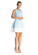 Sukienka mini z pianki rozkloszowana z plisą bez rękawów błękitna M979