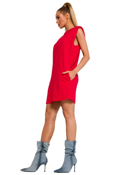 Sukienka mini oversize bez rękawów poduszki na ramionach dzianinowa czerwona me789 Sukienka mini oversize bez rękawów poduszki na ramionach dzianinowa czerwona me789