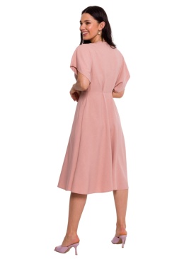 Sukienka rozkloszowana midi krótki nietoperzowy rękaw dekolt V różowa B278