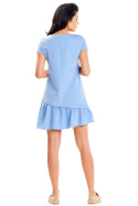 Sukienka trapezowa mini krótki rękaw asymetryczna falbanka niebieska A644