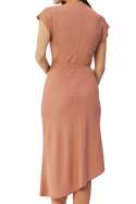 Sukienka ołówkowa ze skosu midi asymetryczna dekolt woda pasek różana S362
