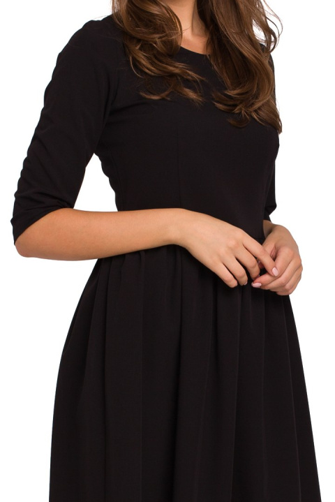 Sukienka rozkloszowana midi dopasowana góra rękaw 3/4 XL, XXL czarna K010 Sukienka rozkloszowana midi dopasowana góra rękaw 3/4 XL, XXL czarna K010