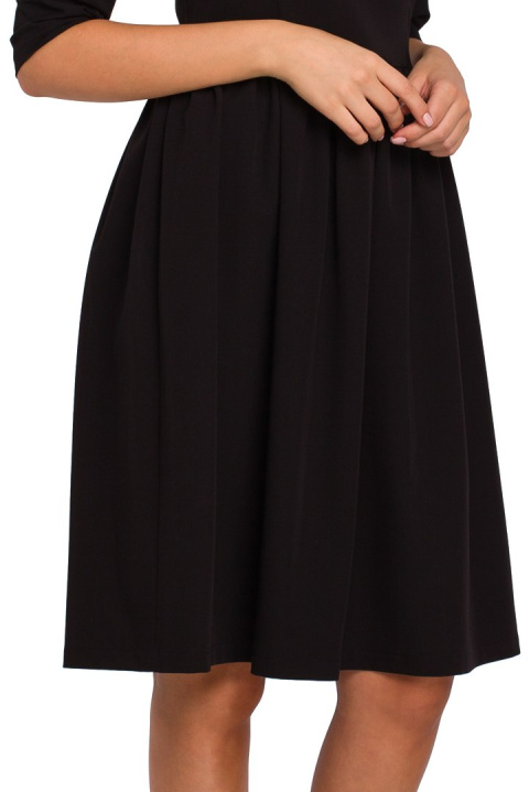Sukienka rozkloszowana midi dopasowana góra rękaw 3/4 XL, XXL czarna K010 Sukienka rozkloszowana midi dopasowana góra rękaw 3/4 XL, XXL czarna K010