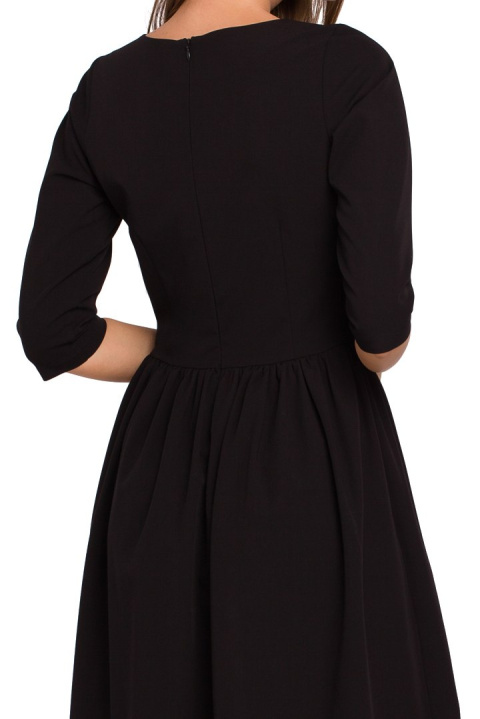 Sukienka rozkloszowana midi dopasowana góra rękaw 3/4 XL, XXL czarna K010 Sukienka rozkloszowana midi dopasowana góra rękaw 3/4 XL, XXL czarna K010