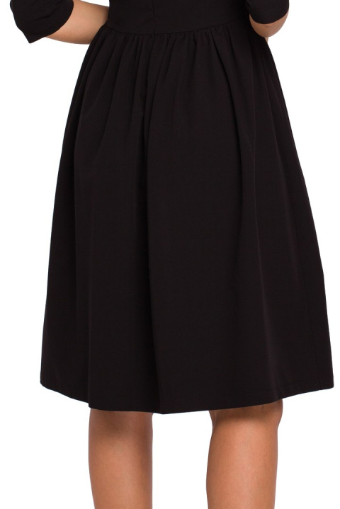 Sukienka rozkloszowana midi dopasowana góra rękaw 3/4 XL, XXL czarna K010 Sukienka rozkloszowana midi dopasowana góra rękaw 3/4 XL, XXL czarna K010
