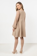 Sukienka trapezowa mini elegancka zwiewna długi rękaw M beżowa A712