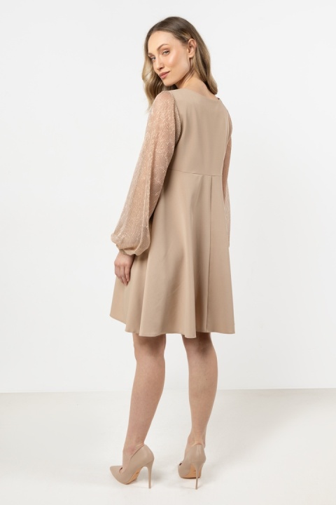 Sukienka trapezowa mini elegancka zwiewna długi rękaw M beżowa A712