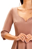 Elegancka sukienka midi rozkloszowana dopasowana głęboki dekolt M cappuccino A598